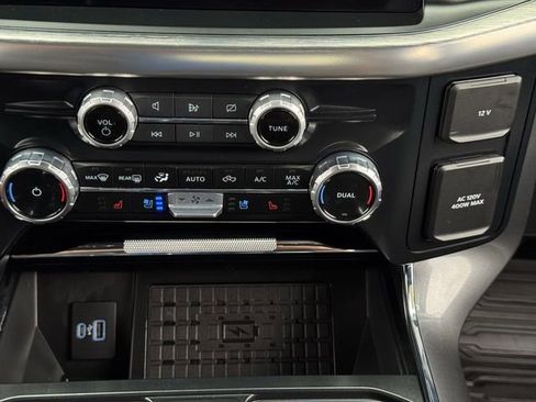 Used 2023 Ford F150 Lariat w/ Equipment Group 502A High image 19