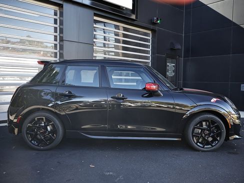 New 2026 MINI Cooper S image 4