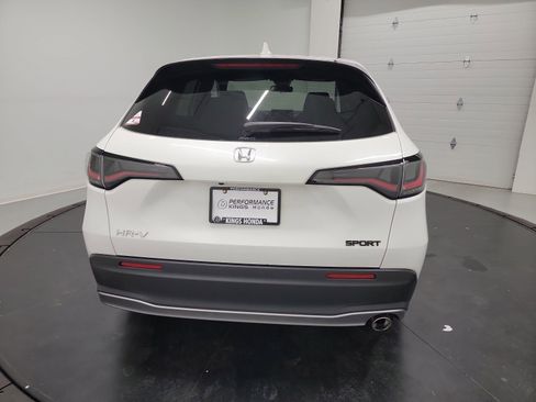 Certified 2024 Honda HR-V Sport image 8