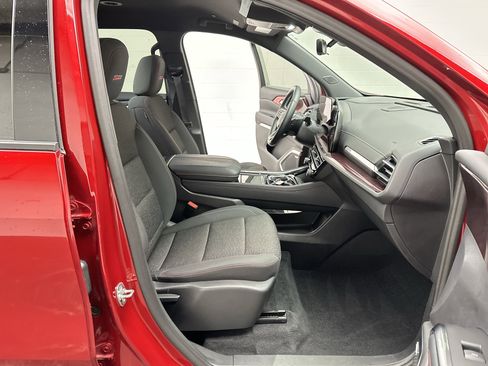 Used 2024 Chevrolet Traverse Z71 w/ Enhanced Driving Package image 27