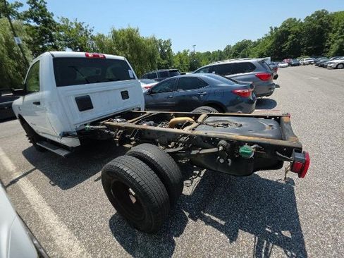 Used 2021 RAM 3500 Tradesman w/ Chrome Appearance Group AWD/4WD image 5