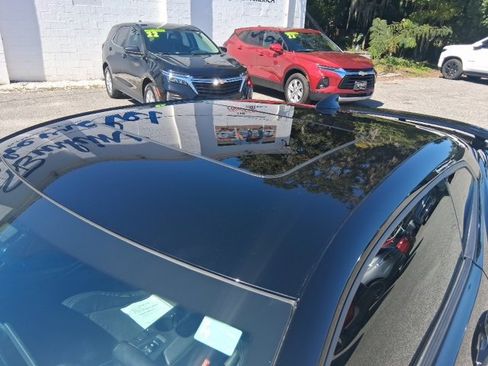 Used 2019 Chevrolet Camaro LT w/ RS Package image 5