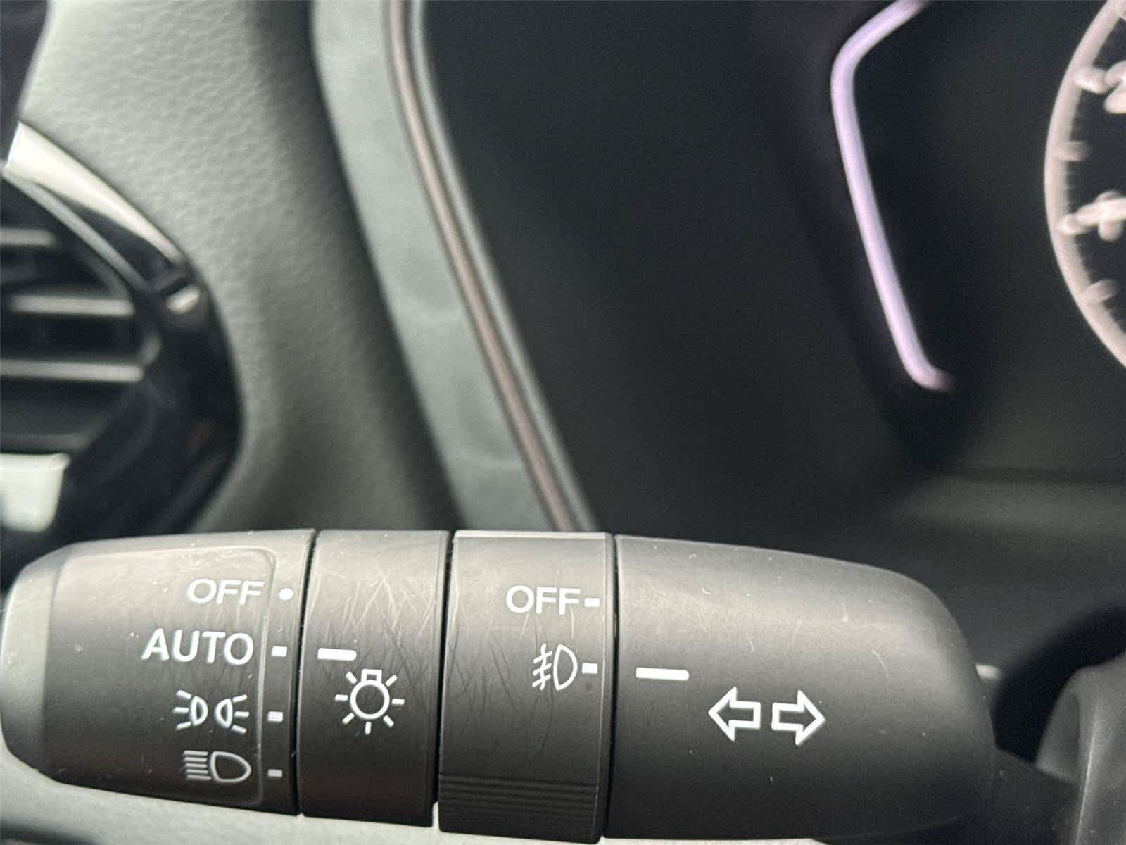 Used 2025 Honda Pilot TrailSport image 21