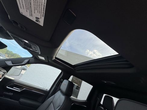 Used 2023 Chevrolet Silverado 1500 High Country w/ High Country Premium Package image 20