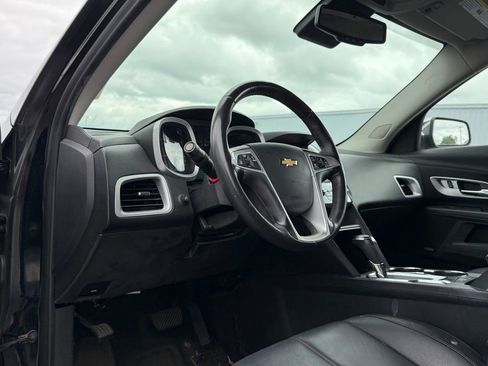 Used 2017 Chevrolet Equinox Premier w/ Enhanced Convenience Package FWD image 12