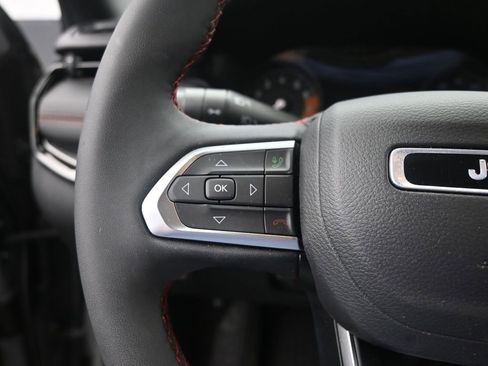 Used 2023 Jeep Compass Trailhawk w/ Trailhawk Convenience Group image 31