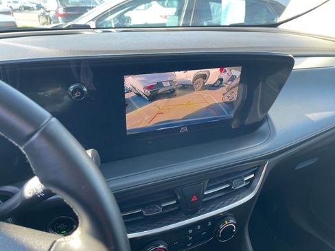 Used 2025 Buick Encore GX Preferred image 17