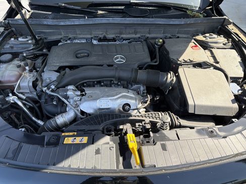 Certified 2022 Mercedes-Benz GLB 250 4MATIC image 36
