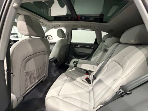 Used 2015 Audi Q5 2.0T Premium Plus w/ Technology Package AWD/4WD image 21