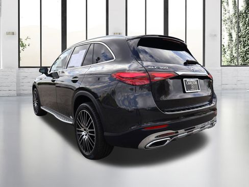Certified 2025 Mercedes-Benz GLC 300 image 3