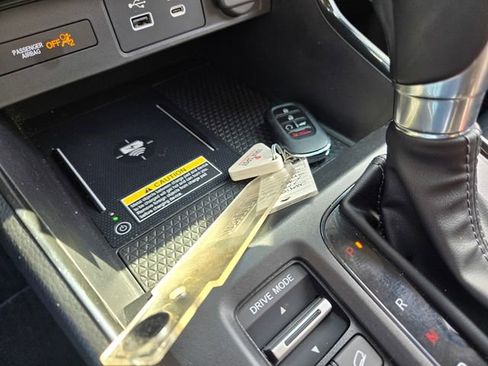 Used 2023 Honda CR-V EX-L image 21