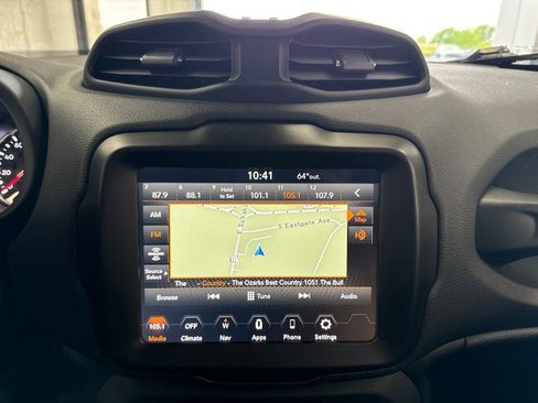 Used 2023 Jeep Renegade Trailhawk AWD/4WD image 23