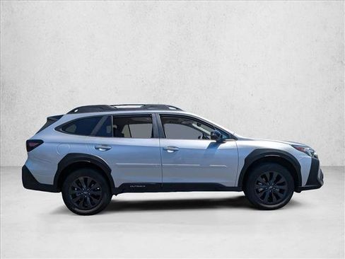 Certified 2024 Subaru Outback Onyx Edition AWD/4WD image 4