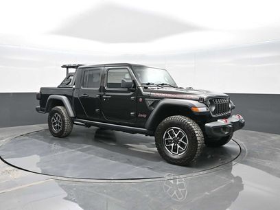 Used 2024 Jeep Gladiator Rubicon w/ Convenience Group