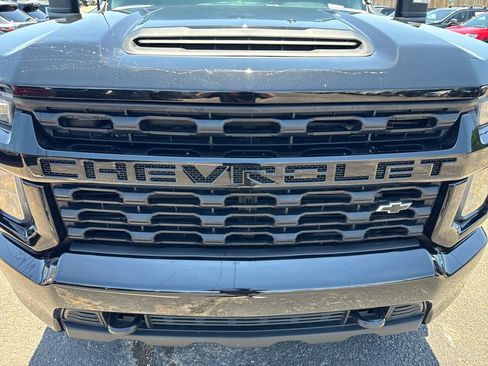 Used 2022 Chevrolet Silverado 2500 Custom w/ Custom Value Package AWD/4WD image 47