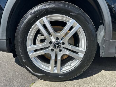 Used 2023 Mercedes-Benz GLA 250 4MATIC image 27