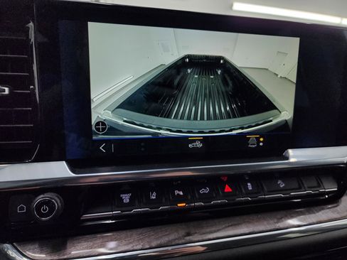 Used 2024 Chevrolet Silverado 2500 LTZ w/ LTZ Premium Package image 23