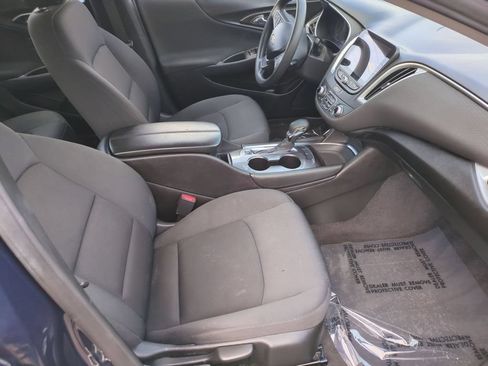 Used 2022 Chevrolet Malibu LT FWD image 32