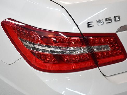 Used 2011 Mercedes-Benz E 550 Cabriolet image 13