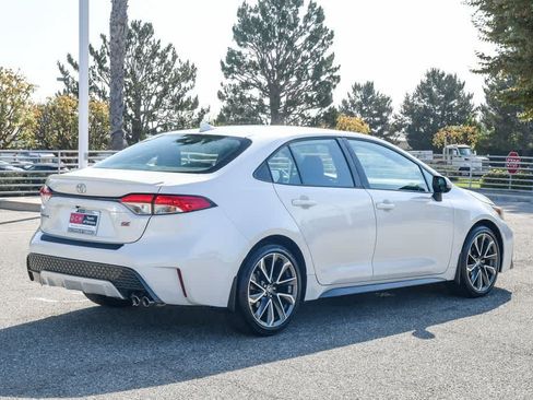 Used 2021 Toyota Corolla SE FWD image 9
