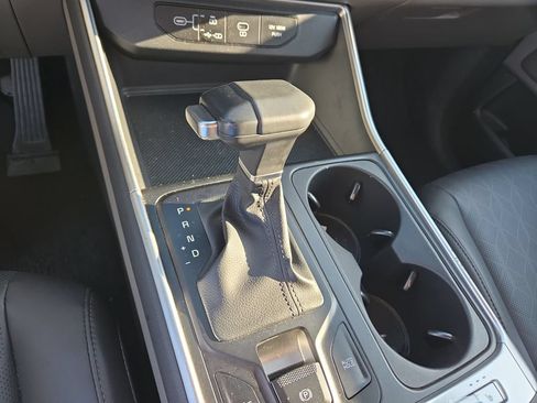 Used 2026 Kia Carnival FWD image 22