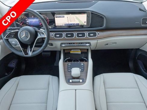 Certified 2025 Mercedes-Benz GLS 450 4MATIC image 23