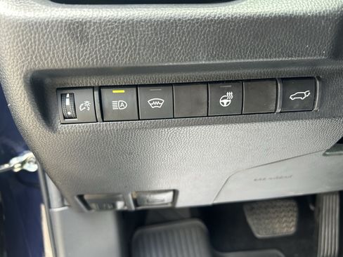 Certified 2023 Toyota RAV4 XLE w/ Convenience Package AWD/4WD image 15