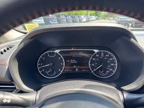 Used 2023 Nissan Sentra SR w/ Midnight Edition Package FWD image 14