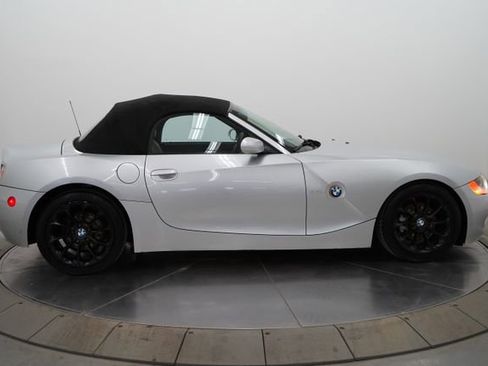 Used 2003 BMW Z4 2.5i image 8