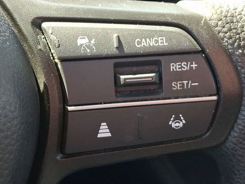 Used 2025 Honda HR-V LX image 22