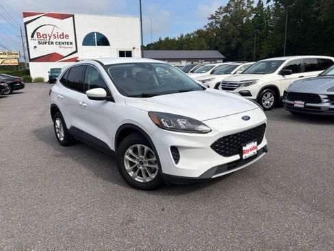 Used 2021 Ford Escape SE AWD/4WD image 2