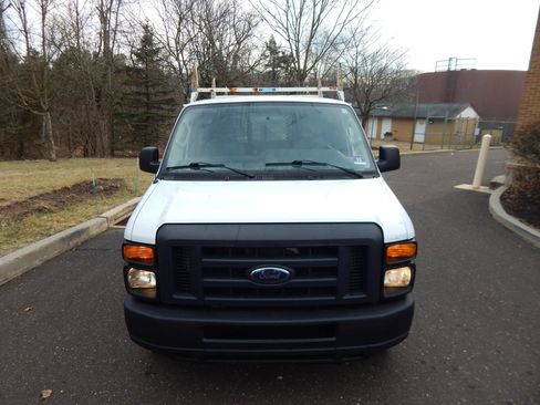 Used 2014 Ford E-250 and Econoline 250 image 9