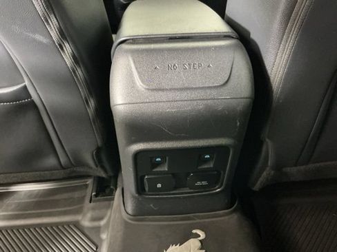 Used 2023 Ford Bronco Wildtrak AWD/4WD image 27