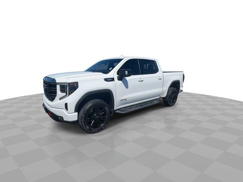 Used 2024 GMC Sierra 1500 AT4 w/ Technology Package AWD/4WD image 4
