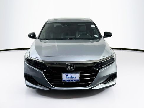 Used 2021 Honda Accord Sport image 2