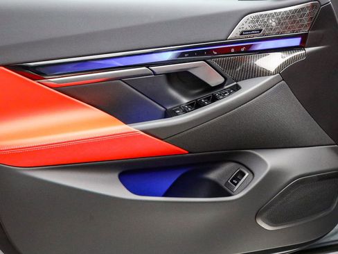 New 2026 BMW M5 Touring image 21