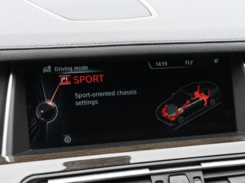 Used 2015 BMW 740Li RWD image 32