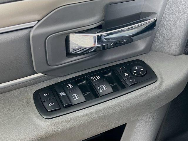 Used 2014 RAM 1500 Lone Star RWD image 9