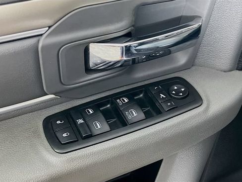 Used 2014 RAM 1500 Lone Star RWD image 9