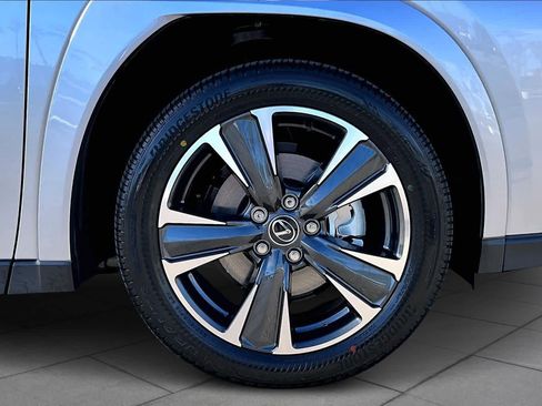 New 2026 Lexus UX 300h FWD image 9
