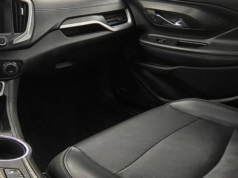 Used 2023 GMC Terrain SLT w/ Infotainment Package II AWD/4WD image 24