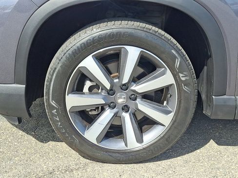 Used 2023 Honda Pilot Elite image 8