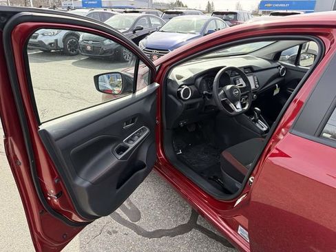 Used 2025 Nissan Versa SR w/ Trunk Package FWD image 12