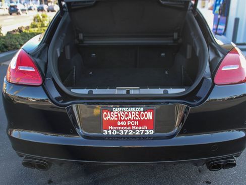 Used 2013 Porsche Panamera GTS image 31