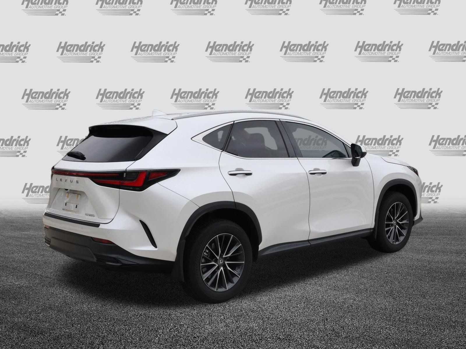 Used 2024 Lexus NX 250 FWD image 9
