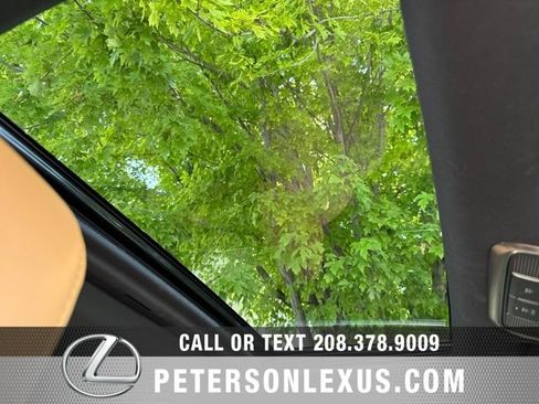 Used 2025 Lexus LX 600 4WD w/ Accessory Package (2T) image 14