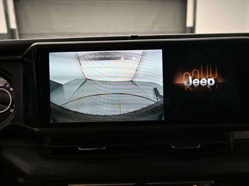 Used 2026 Jeep Wrangler Sport AWD/4WD image 8