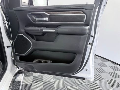 Used 2019 RAM 1500 Laramie image 10