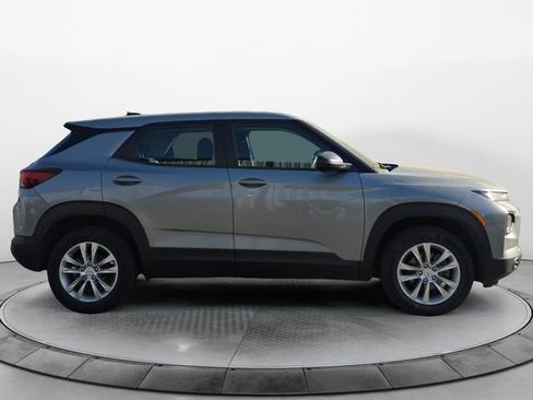 Used 2023 Chevrolet TrailBlazer LS image 6