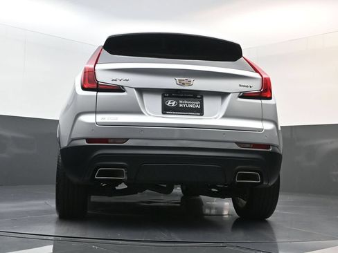 Used 2020 Cadillac XT4 Luxury w/ Cold Weather Package FWD image 26